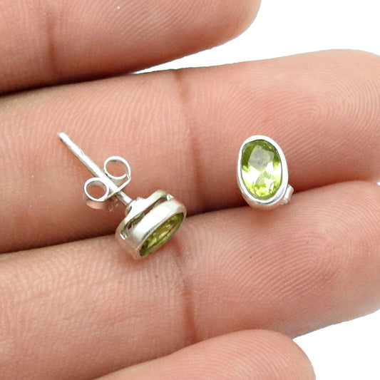 Sterling Silver Peridot Gemstone Wife Stud Heart Chakra Engagement New Earrings