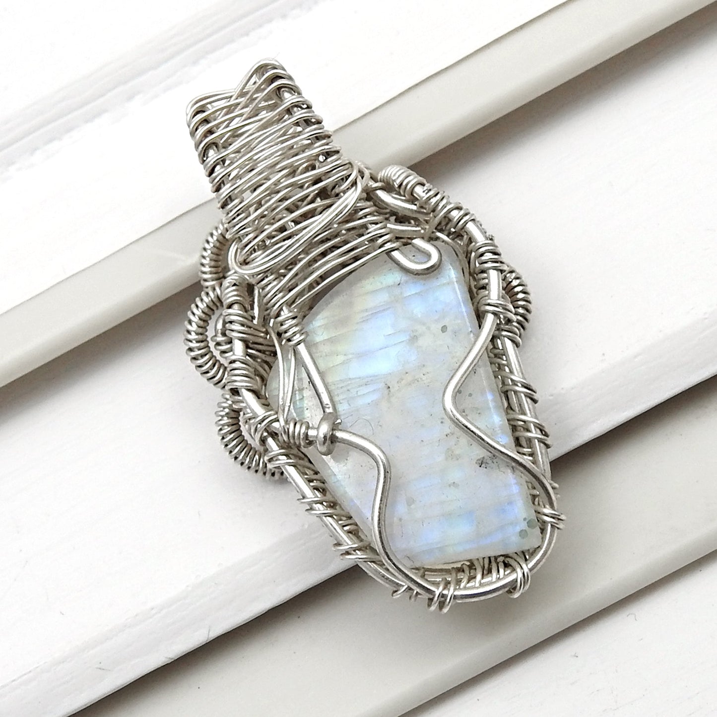 High Quality Natural Rainbow Moonstone 925 Sterling Silver Wire Wrapped Pendant