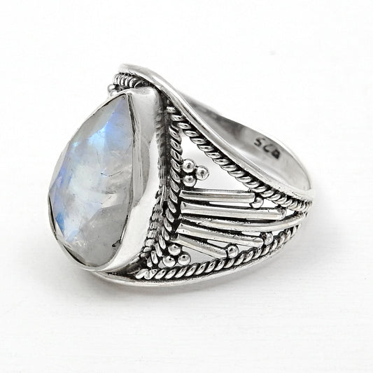 High Quality Rainbow Moonstone 925 Silver Cocktail Ring Size 8