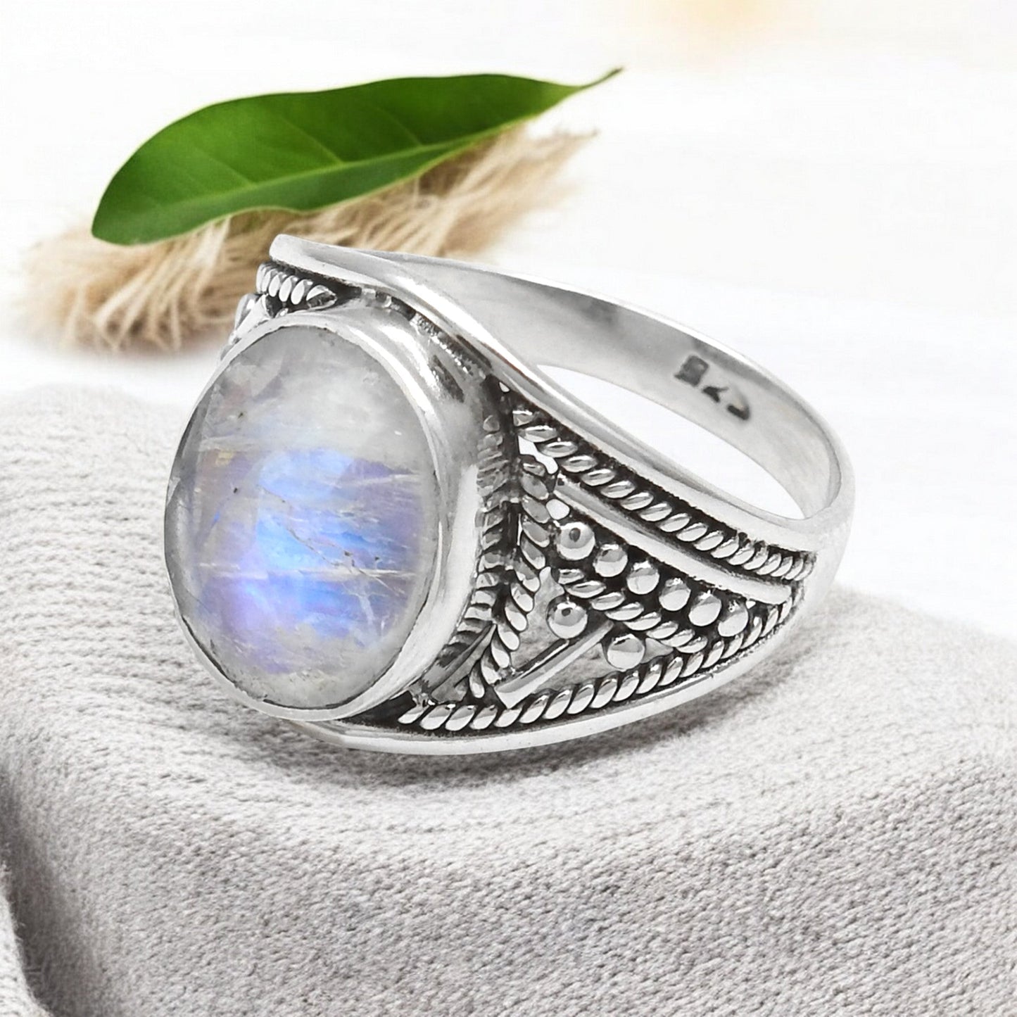 Oval Rainbow Moonstone 925 Silver Trendy Bezel Ring Size 7