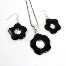 Charming 925 Sterling Silver Black Onyx Gemstone Pendant and Earrings Set