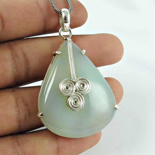 Possessing Good Fortune Chalcedony Gemstone 925 Sterling Silver Pendant Jewellery