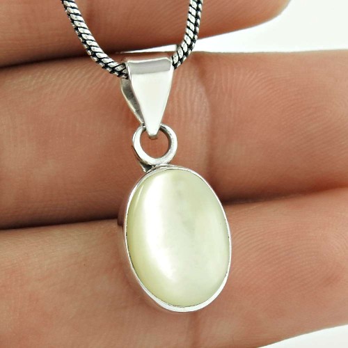 Classy Mother of Pearl Silver Jewellery Pendant