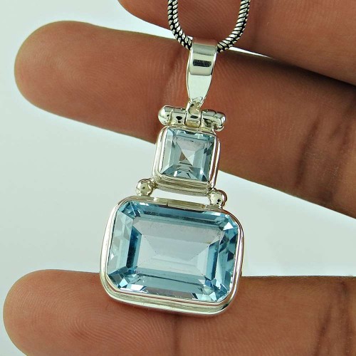 Stunning 925 Sterling Silver Blue Topaz Gemstone Pendant Jewellery