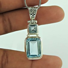 Engaging 925 Sterling Silver Blue Topaz Gemstone Pendant Jewellery
