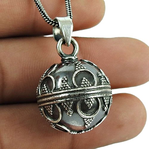 Charming 925 Sterling Silver Ball Pendant 925 Sterling Silver Vintage Jewellery