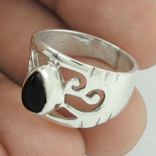 Beautiful Black Onyx Gemstone Sterling Silver Ring 925 Silver Jewellery