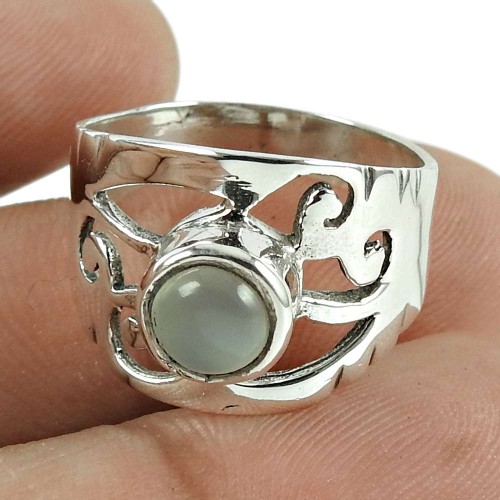 Graceful Chalcedony Gemstone 925 Sterling Silver Ring Jewellery