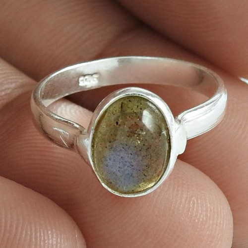 Trendy 925 Sterling Silver Labradorite Gemstone Solitaire Ring