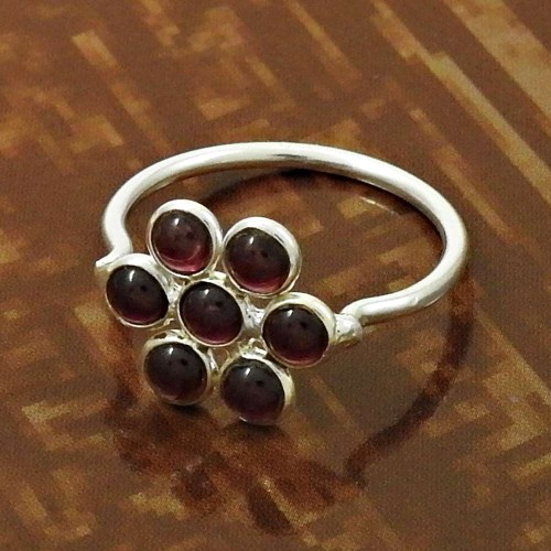 Personable 925 Sterling Silver Garnet Gemstone Ring Size 6.5 Ethnic Jewelry E21