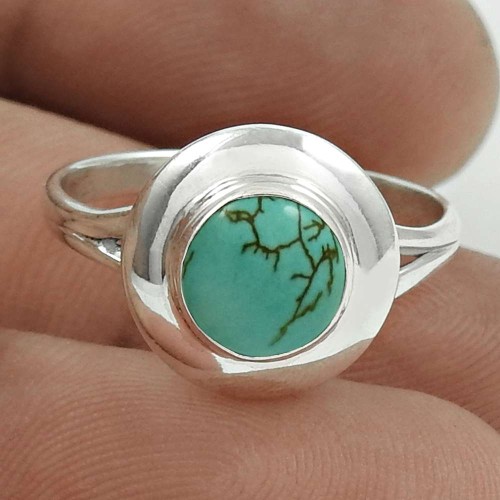Scrumptious 925 Sterling Silver Turquoise Gemstone Ring Size 5.5 Traditional Jewelry H42