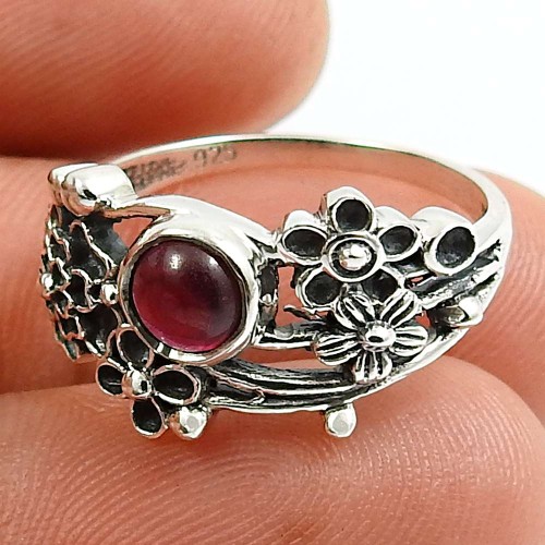 Garnet Gemstone Flower Ring 925 Sterling Silver Traditional Jewelry B46