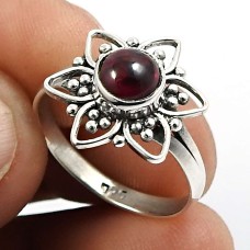 Garnet Gemstone Flower Ring 925 Sterling Silver Traditional Jewelry B66
