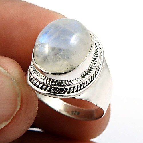 Oval Shape Rainbow Moonstone Gemstone Jewelry 925 Silver Ring Size 7 Z21