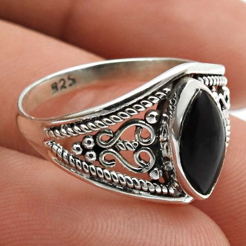 Black Onyx Gemstone Ring Size 6 925 Sterling Silver Handmade Jewelry M13